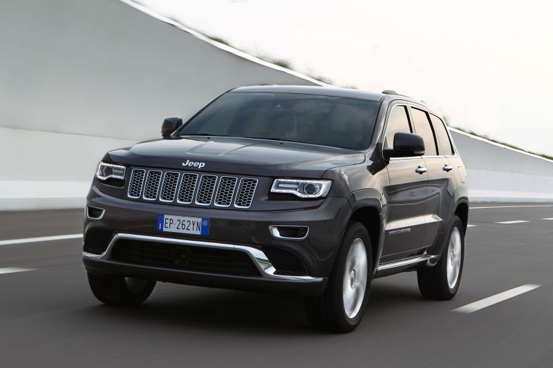 Jeep Grand Cherokee IV (WK2 facelift 2013) SRT 6.4 V8 (481 Hp) 4WD